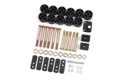 https://serenity-foxfactory.asset.akeneo.cloud/fox_asset_family/media/zone_j9121_jeep_body_lift_kit_card.jpg